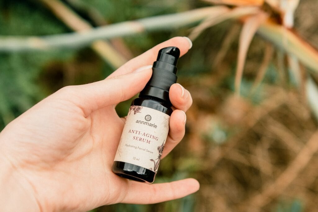 Wat Smeer je Eerst op je Gezicht: Eerst Serum of Dagcreme?